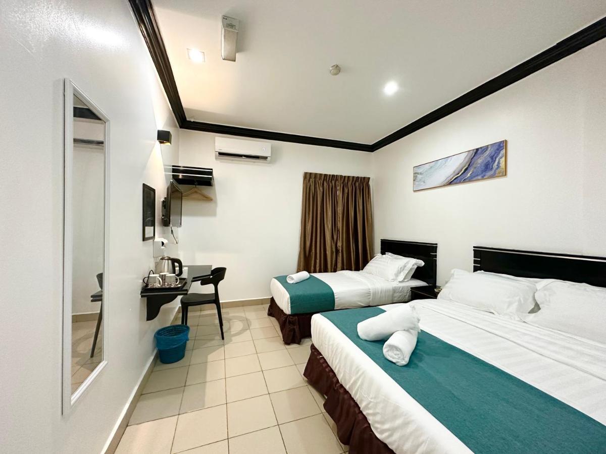 Hotel Tourist Kota Kinabalu Exterior foto