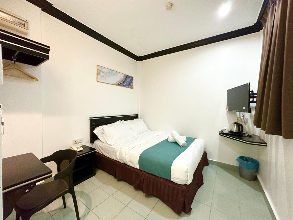 Hotel Tourist Kota Kinabalu Exterior foto