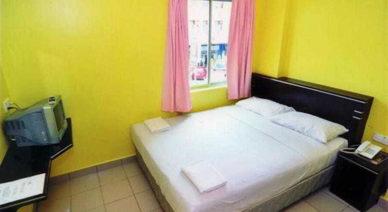 Hotel Tourist Kota Kinabalu Exterior foto