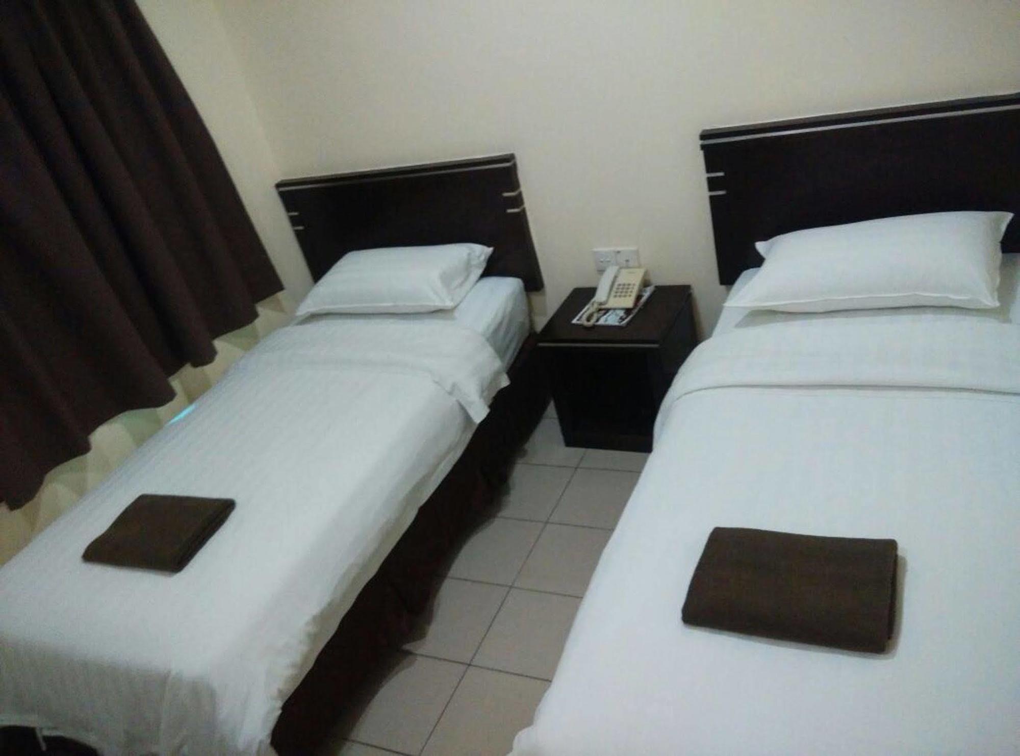 Hotel Tourist Kota Kinabalu Exterior foto